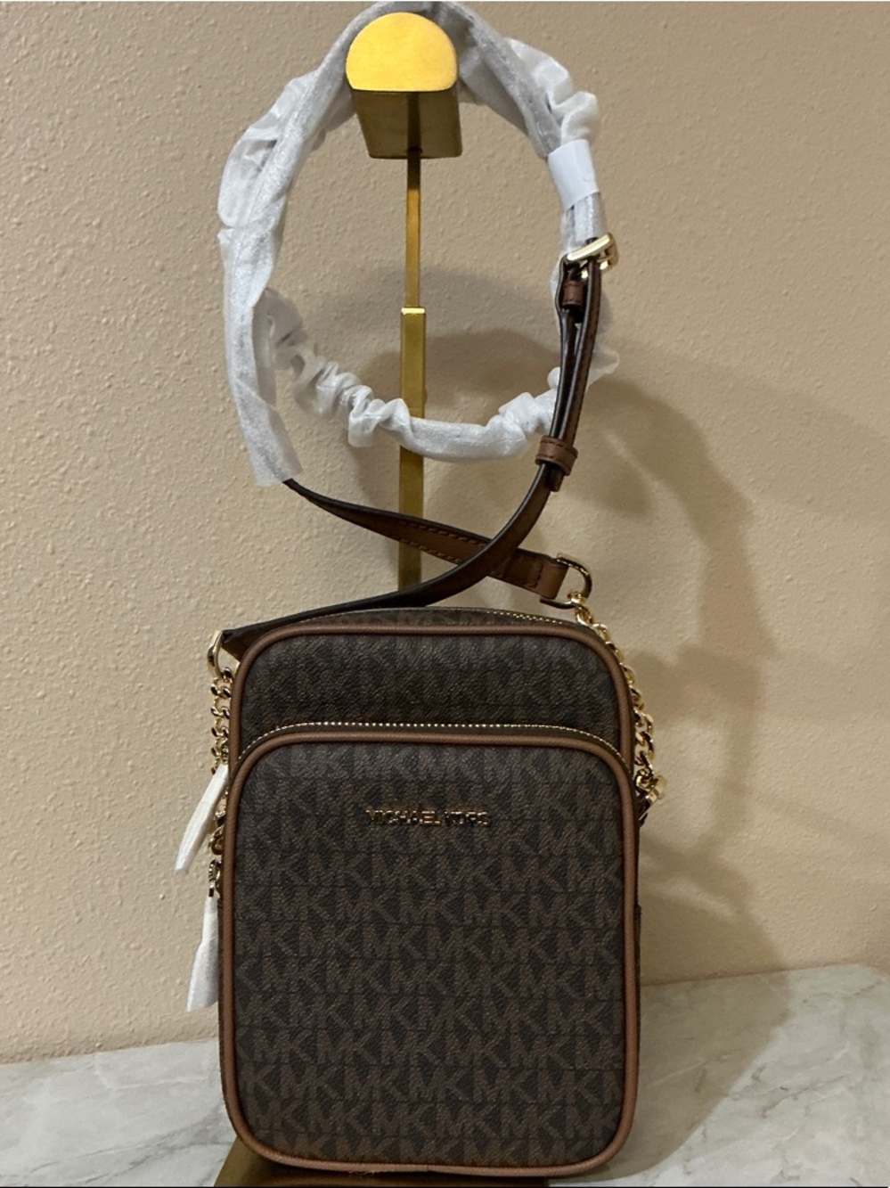 Michael Kors Jet Set Travel Medium Logo Crossbody Bag Brown Signature Print. - Picture 2 of 3